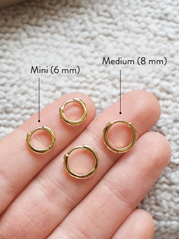 Pozłacany kolczyk huggies Glow 6 mm - 1 szt.