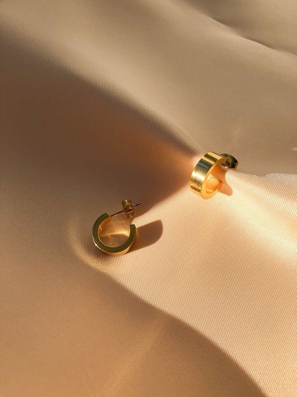 Wodoodporne kolczyki koła Basic Hoop