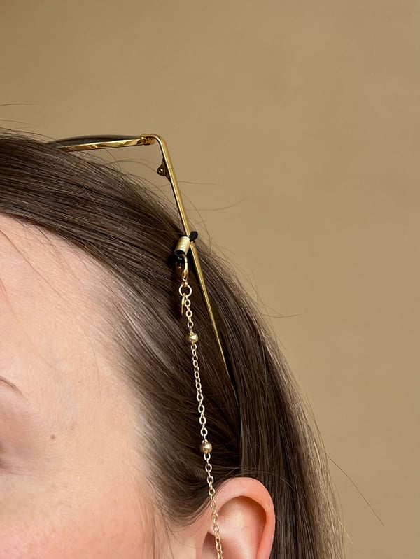 Pozłacany łańcuszek do okularów z kuleczkami