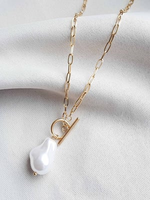 Łańcuszek z nieregularną perłą