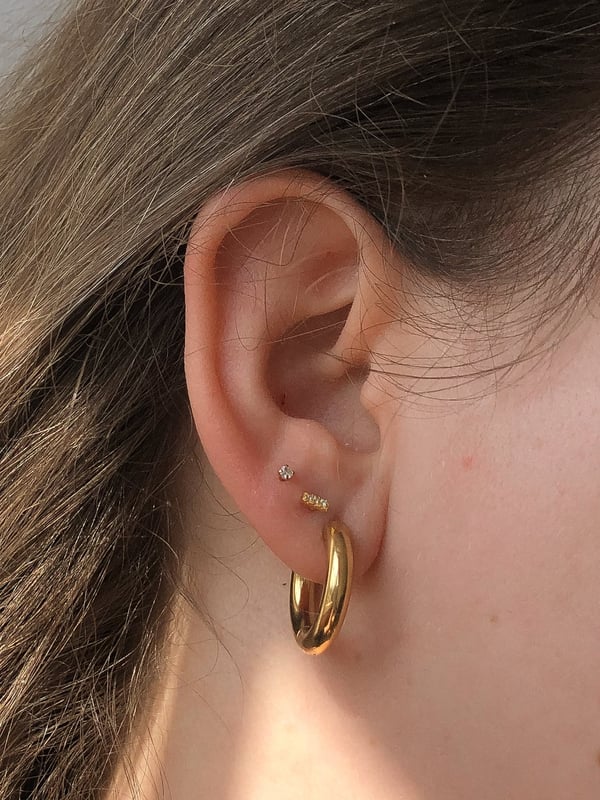 Modny kolczyk koło Bold Hoop - 1 szt.