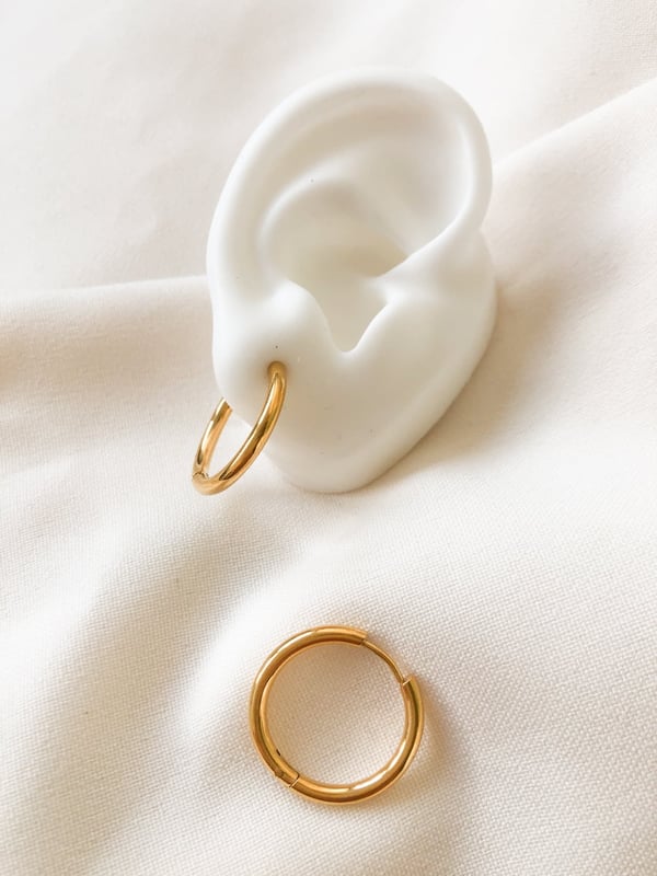 Pozłacany kolczyk koło Simple 18mm - 1 szt.