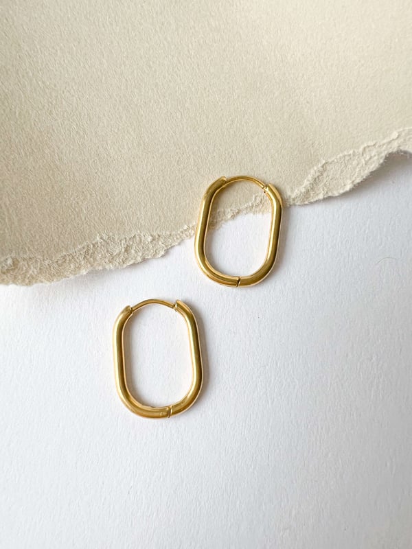 Wodoodporne owalne kolczyki Oval Hoop