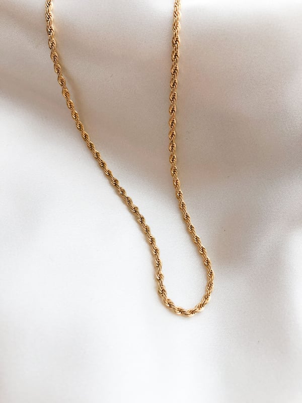 Wodoodporny pozłacany łańcuszek korda