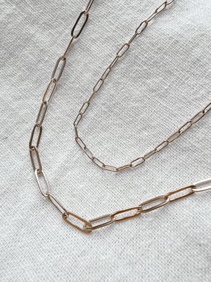 Lancuszek z podluznymi ogniwami Mini i Regular Srebrny – Bizuteria KAJO Jewels