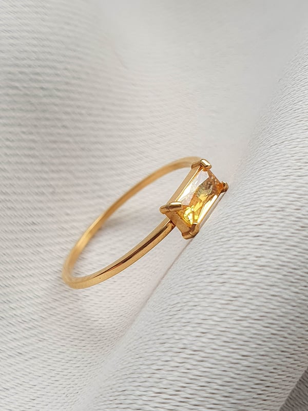 Wodoodporna obrączka z cytrynem