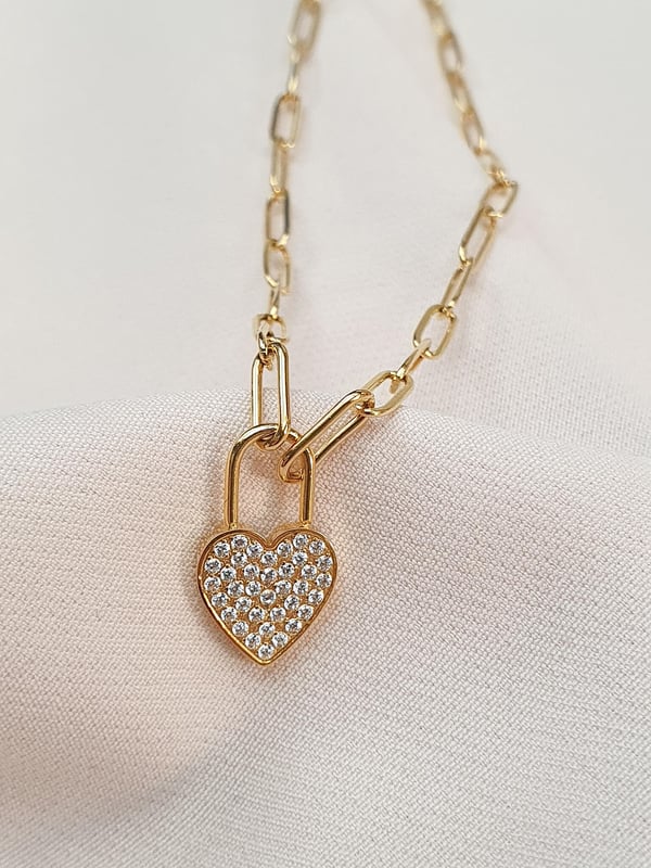 Wodoodporny naszyjnik z sercem i cyrkoniami