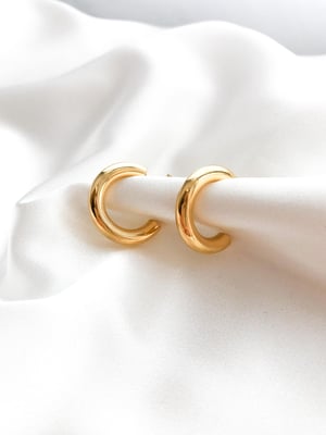 Pozlacane-kolczyki-kola-Classic-Hoop-M-3