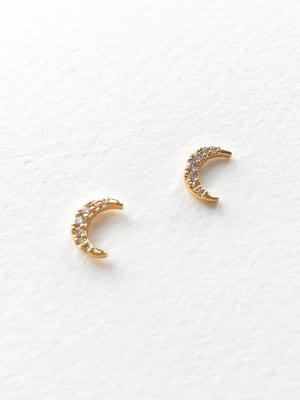 KAJO-Micro-Kolczyki-Ksiezyce-Moon-z-Bialymi-Cyrkoniami-1