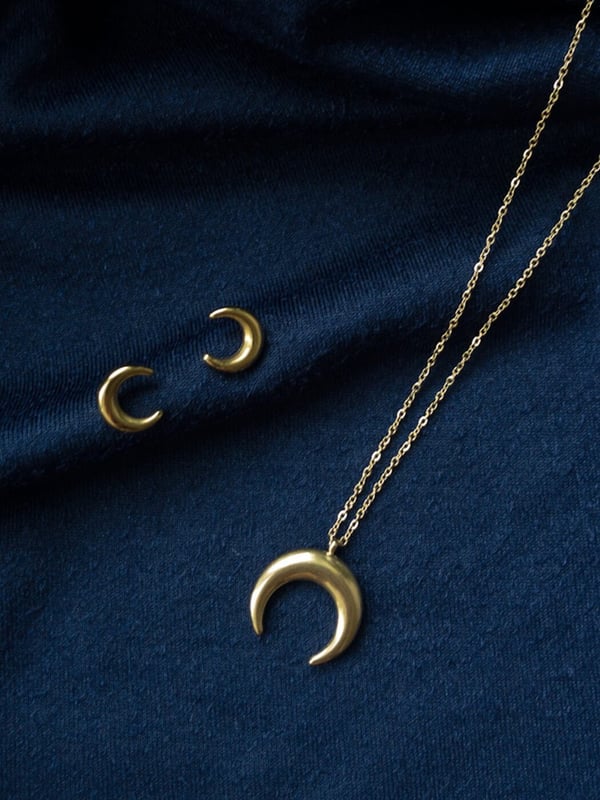 Naszyjnik Lunula w kształcie półksiężyca
