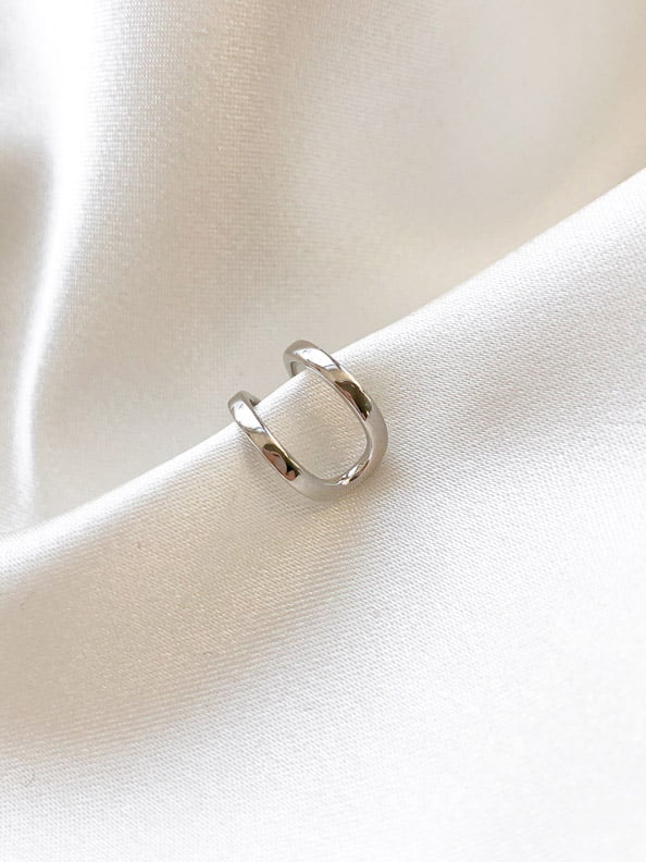 Srebrna minimalistyczna podwójna nausznica Double