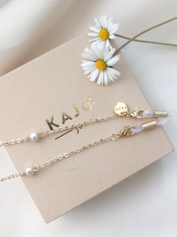 Pozłacany łańcuszek do okularów z perełkami