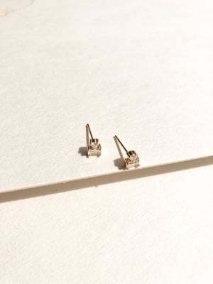 Micro-Glow-Kolczyki-KAJO-1