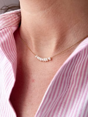 Wodoodporny naszyjnik z perelkami – Bizuteria KAJO Jewels