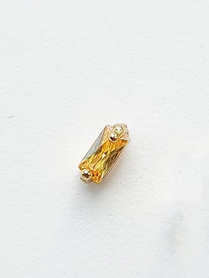 Delikatny kolczyk z Cytrynem - 1 szt.