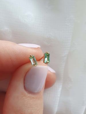 Delikatne kolczyki z Fluorytem