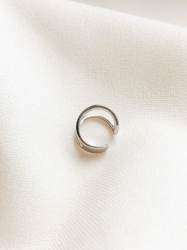 Srebrna minimalistyczna podwójna nausznica Double