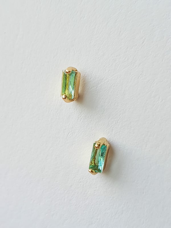 Delikatne kolczyki z Fluorytem