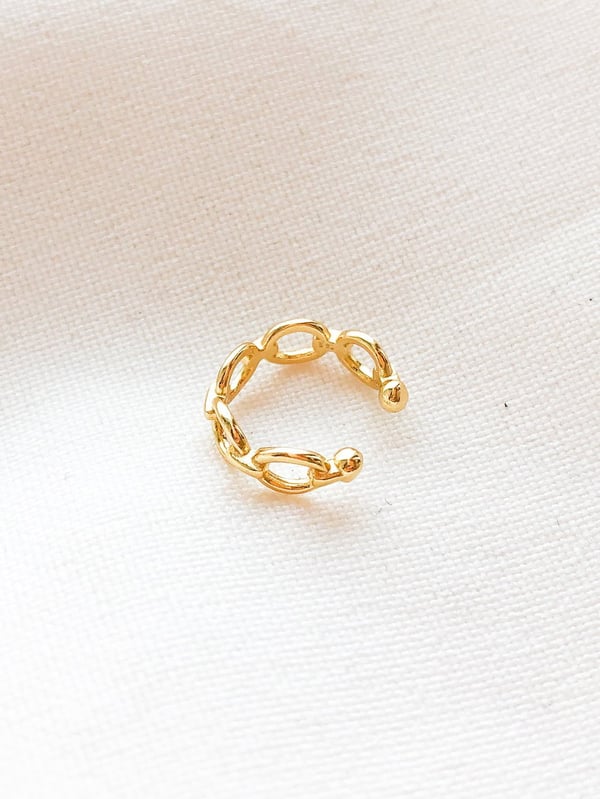 Pozłacana nausznica Chain Ear Cuff