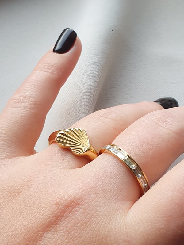 Wodoodporny sygnet z sercem