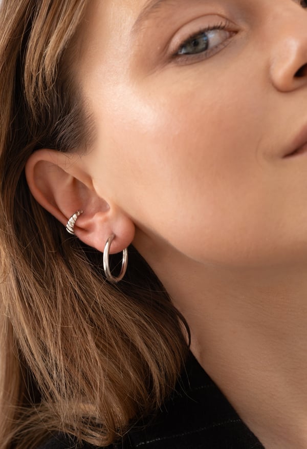 Srebrna nausznica Retro Ear Cuff