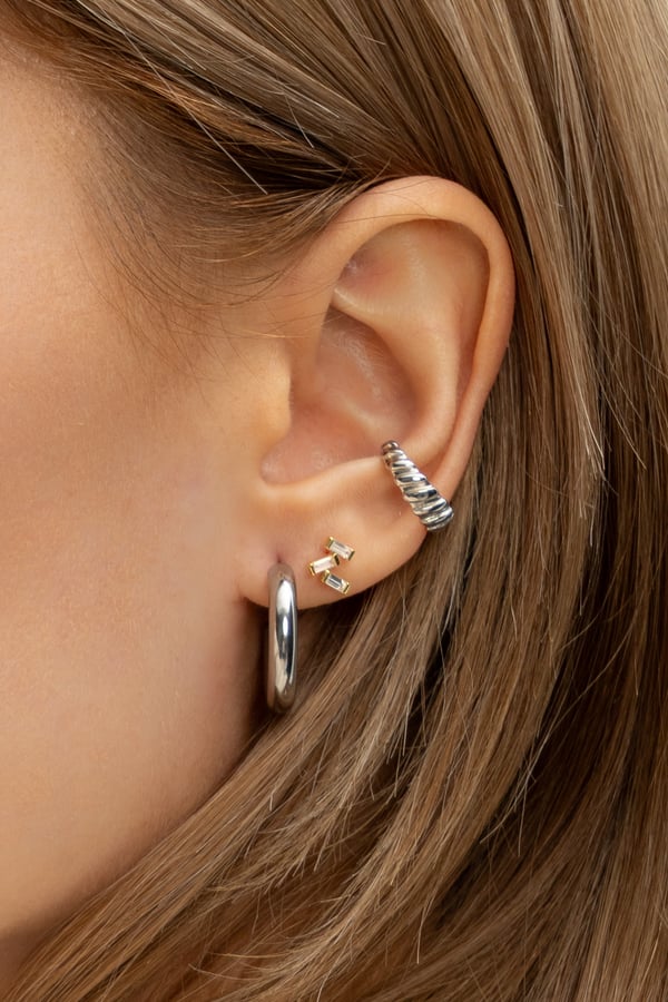 Srebrna nausznica Retro Ear Cuff